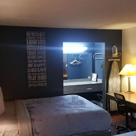 Hotel 2 Queen Beds Hotel Room 237 Booking Stillwater Esterno foto