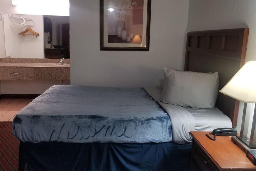 Hotel 2 Queen Beds Hotel Room 237 Booking Stillwater Esterno foto